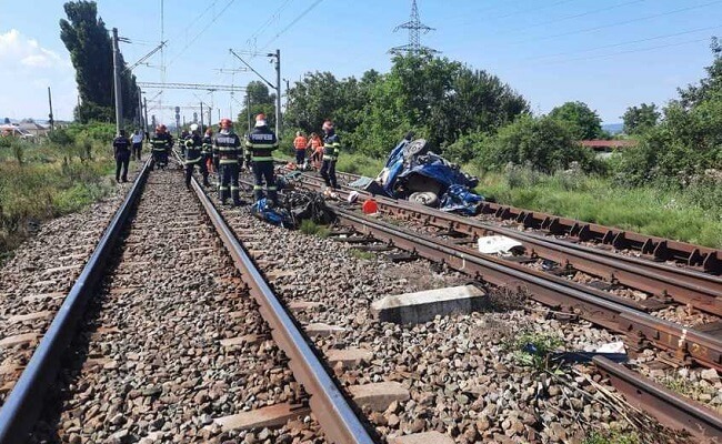 accident tren mortal bacău 