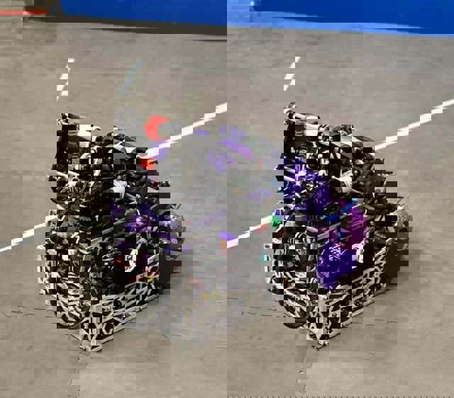 Cea mai mare competiție de robotică pentru licee din estul țării începe la Piatra Neamţ