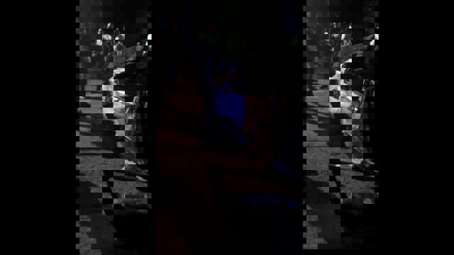 Doi tineri, răniți într-o mașină făcută praf, refuză să spună cine era la volan