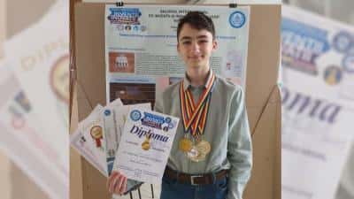 Un elev de clasa a șasea din Ploiești a uimit juruiul la Salonul Internațional de Invenții și Inovații