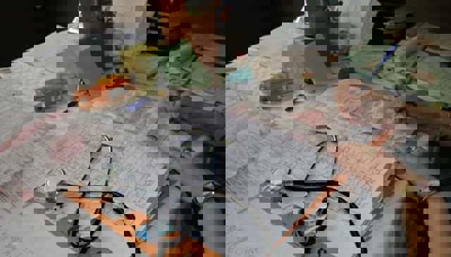 Cum se calculează plata pentru zilele de concediu medical. Pentru perioadele mai scurte de o săptămână, asigurații primesc doar jumătate din salariu