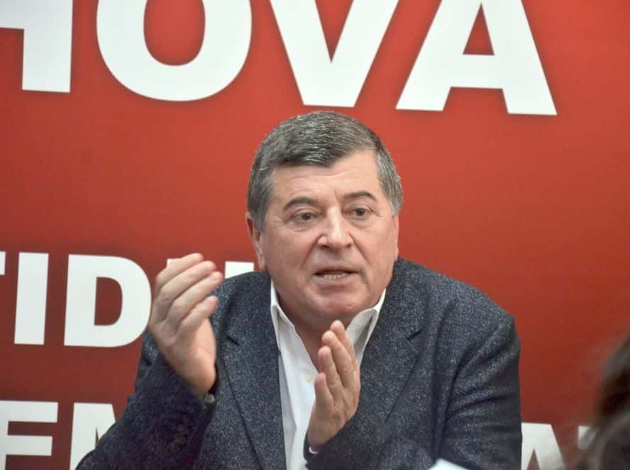 Senatorul Emanoil Savin a trecut la PNL: &quot;Am fost detaşat 3 ani la PSD, dar n-am mai rezistat la prostiile lui Dragnea&quot;