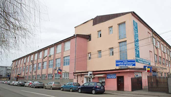 Universitatea „Vasile Goldiș” își suspendă cursurile pentru 14 zile, ca "măsură preventivă" pentru coronavirus