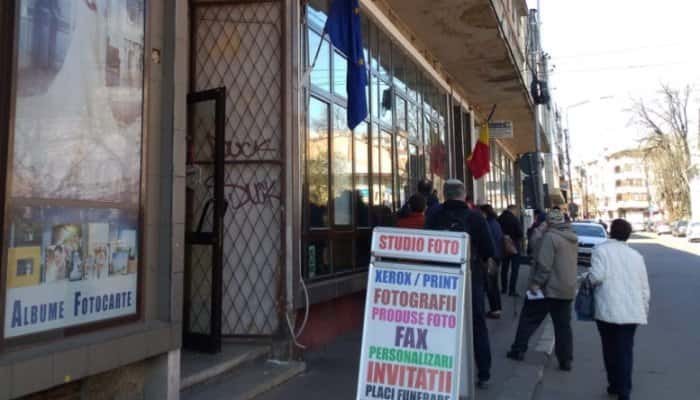 Ca să evite cozile, autorităţile din Ploieşti propun prelungirea termenului pentru bonificaţia la plata impozitelor