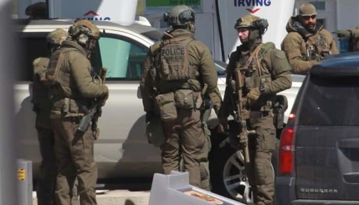 Atac armat în Canada. Un bărbat deghizat în polițist a produs cel mai grav atentat din istoria modernă a ţării