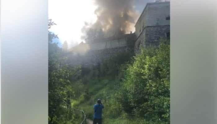 VIDEO | Incendiu la Cetatea Râșnov 