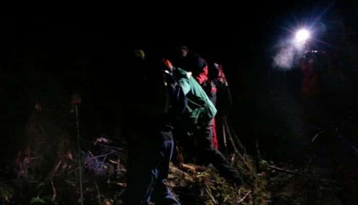 O femeie și două fete s-au aventurat pe munte, noaptea, pe ploaie. Jandarmii din Bușteni au fost sesizați de doi turiști