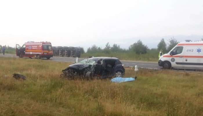 VIDEO - Accident mortal pe DN 1, miercuri dimineață. O mașină intrată pe contrasens s-a izbit de un camion