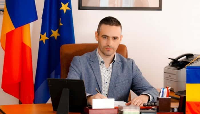 Şeful unei instituţii de stat, cercetat penal după ce și-ar fi trimis subalternii să lucreze la cabana sa