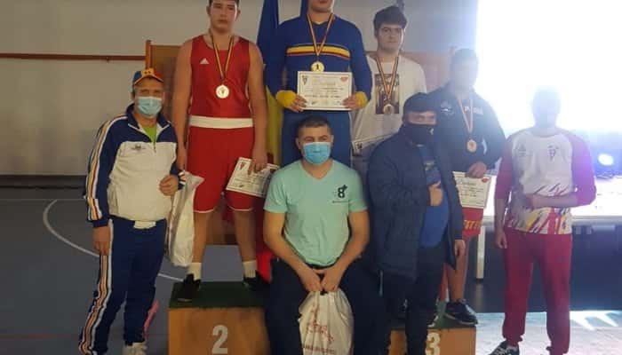 Patru medalii pentru cadeţii boxeri de la CSM Ploieşti