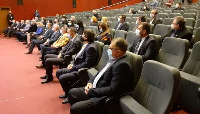 Sora fostului primar Iulian Bădescu urmează să devină consilier judeţean