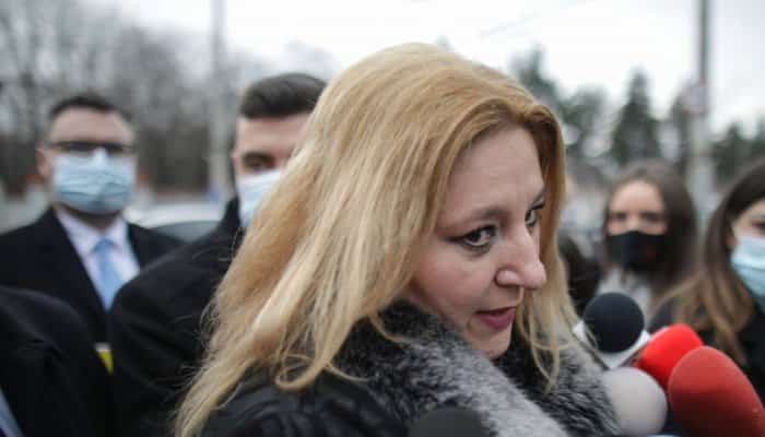 Diana Șoșoacă îl acuză pe Sorin Lavric (AUR) că a vrut să o lovească în Parlament