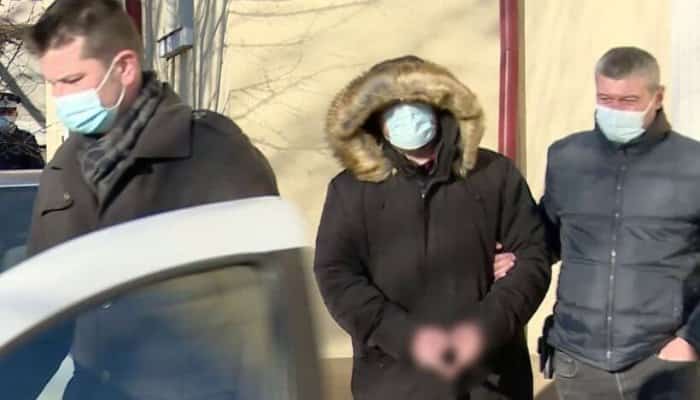 Un polițist care a mers în uniformă la prostituate a provocat apoi un accident