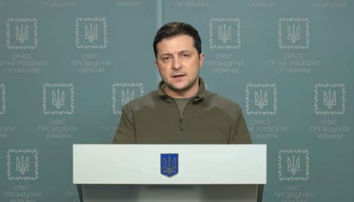 RAZBOI UCRAINA | Preşedintele Zelenski: "Ne apărăm singuri ţara, ca şi ieri"