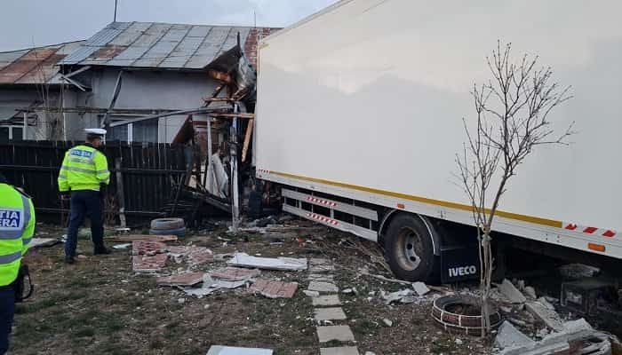 Accident grav, joi seară, pe DN 1A, în județul Prahova