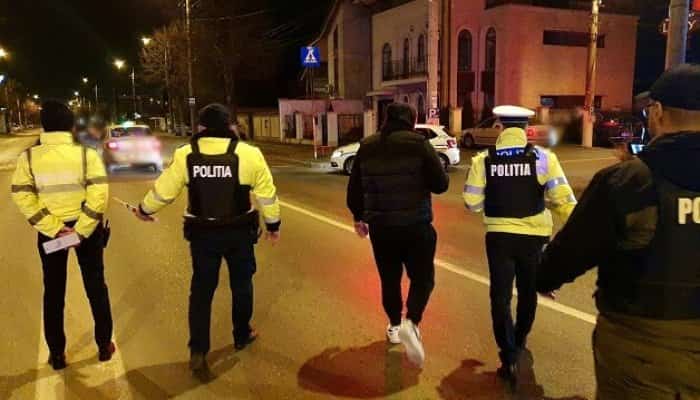 RAZIE PLOIEȘTI: Amenzi de aproape 50.000 de lei după ce au fost controlate 800 de persoane și 500 de autovehicule (FOTO și VIDEO)