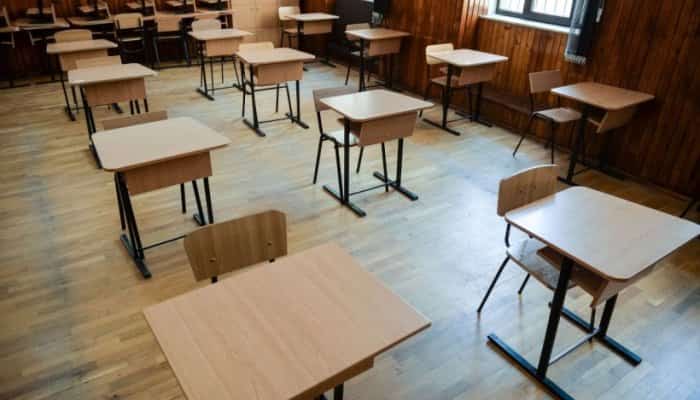 Profesor înregistrat când cerea favoruri unei eleve, pentru note mari: "Te aștept să dai o lucrare specială în pat, de dimineață la 8"