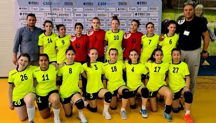 O victorie şi o înfrângere pentru echipa de handbal junioare 4 a CSM Ploiesti în prima zi a Turneului Final
