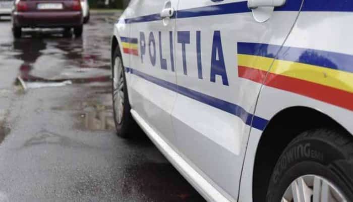 Un "șofer" de doar 12 ani a fost urmărit un kilometru deoarece nu a oprit la semnal