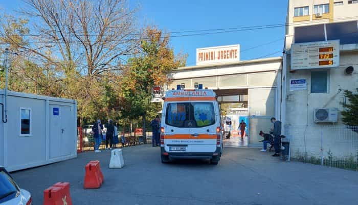 Elena Udrea a ajuns la Unitatea de Primiri Urgențe a SJU Ploiești, după ce ar fi leșinat în penitenciar (surse)