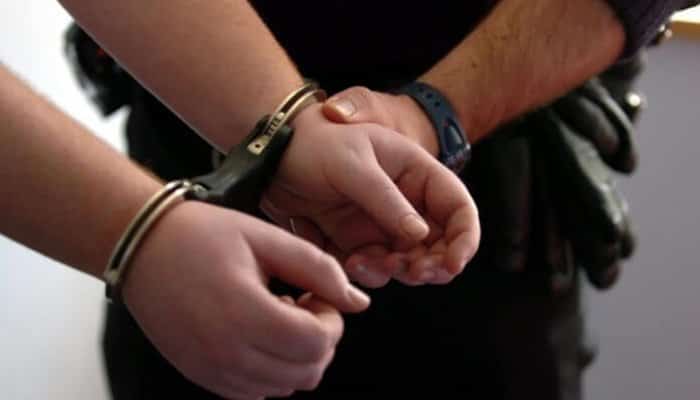 Doi adolescenți din Ploiești au fost reținuți pentru că au tâlhărit un al treilea minor