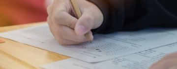 Consiliul Naţional al Elevilor se opune admiterii în liceu în mod descentralizat 