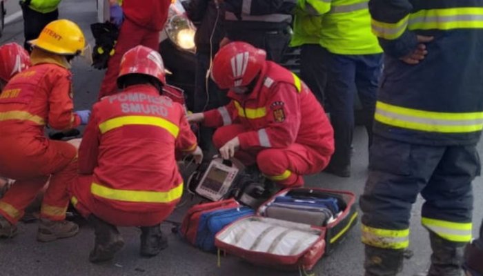 Un bărbat a fost implicat în două accidente rutiere în aceeaşi zi, prima dată ca biciclist, a doua ca pieton