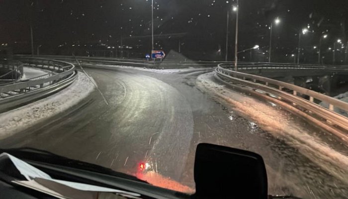 DESZAPEZIRE PRAHOVA | 37 de utilaje acţionează sâmbătă dimineaţă pe drumurile judeţene