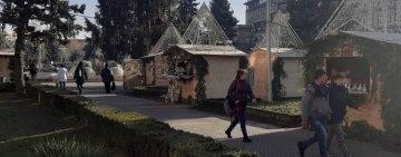 Consiliul Judeţean Prahova îşi cumpără în 2023 căsuţe din lemn de peste 1,1 milioane de lei