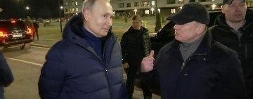 Preşedintele rus Vladimir Putin vizitează oraşul ucrainean devastat Mariupol