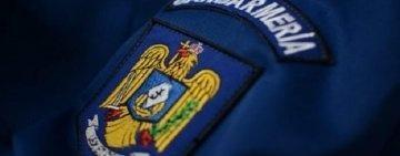 Doi jandarmi răniți, azi-noapte, după ce arma unuia s-a descărcat. Pistolul fusese folosit la o intervenție