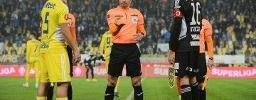 Petrolul și Universitatea Cluj joacă pe “Ilie Oană” în ziua de Paște. Programul etapei a IV-a