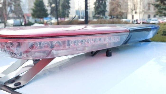 Prahovean reţinut după ce şi-a bătut sora şi a ameninţat mai multe rude cu un cuţit