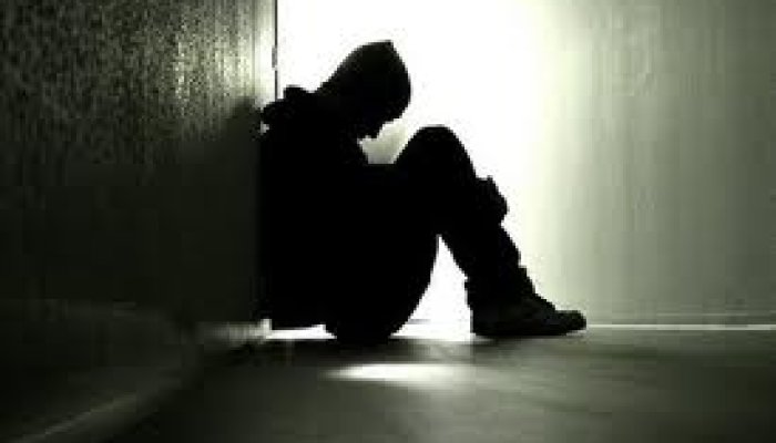 Profilul elevului care și-a atacat profesoara cu un cuțit: retras, depresiv și pasionat de desene animate agresive