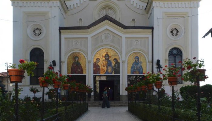 Câți bani acordă Primăria Ploiești pentru lucrări la biserici