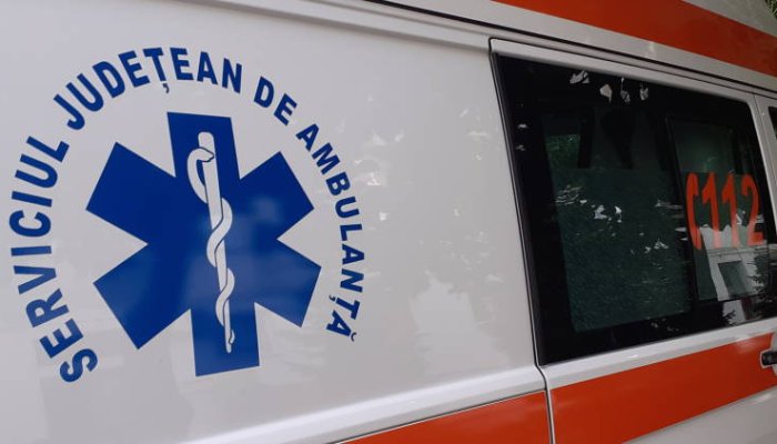 Accident între un microbuz de călători și o autoutilitară, în Baba Ana