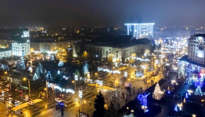 VIDEO 🎦 Municipiul Ploiești va avea bani de luminițe. Consiliul Local a votat pe 13 decembrie alocarea bugetară