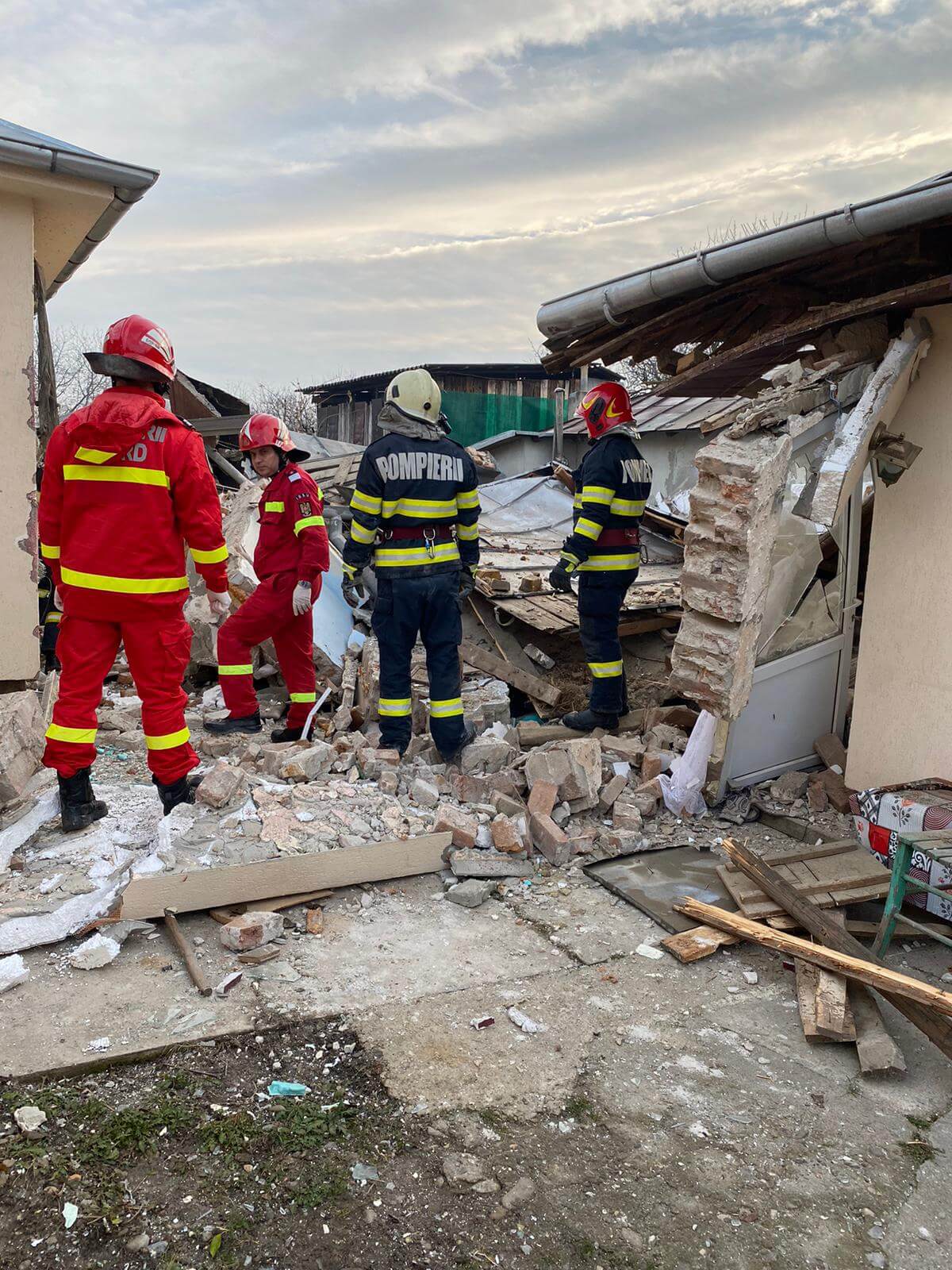 explozie urmari rafov