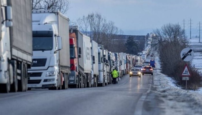 Uniunea Transportatorilor Rutieri îi cere Guvernului să reactiveze schema de restituire a accizei la motorină