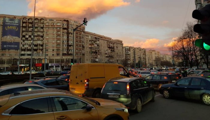 VIDEO 🎦 Trafic blocat în Ploiești, din cauza unor lucrări pe Republicii