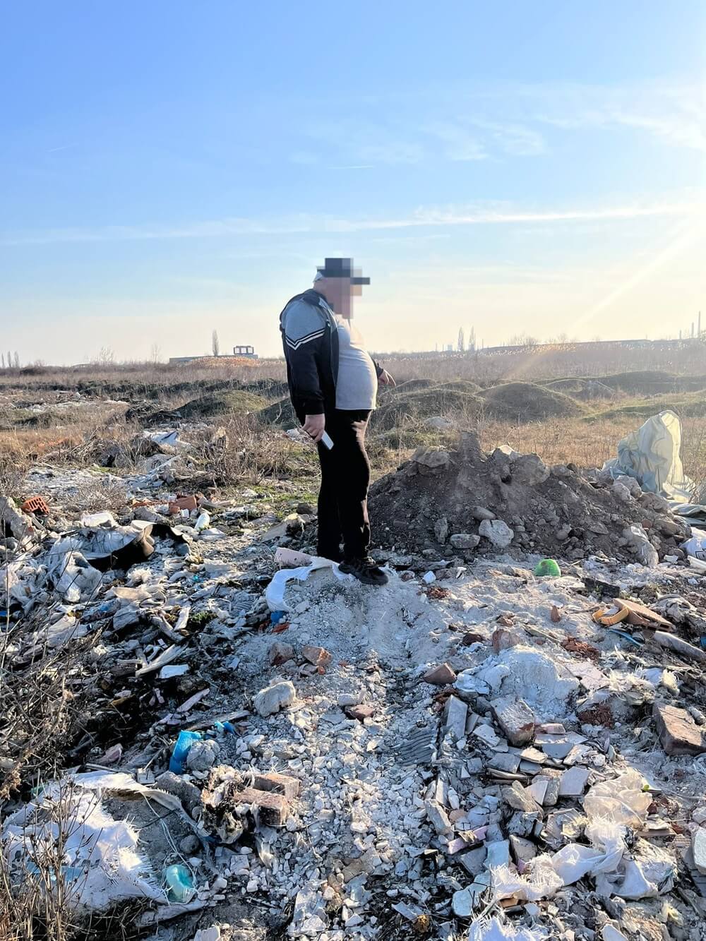 amendat pentru ca a abandonat deșeuri