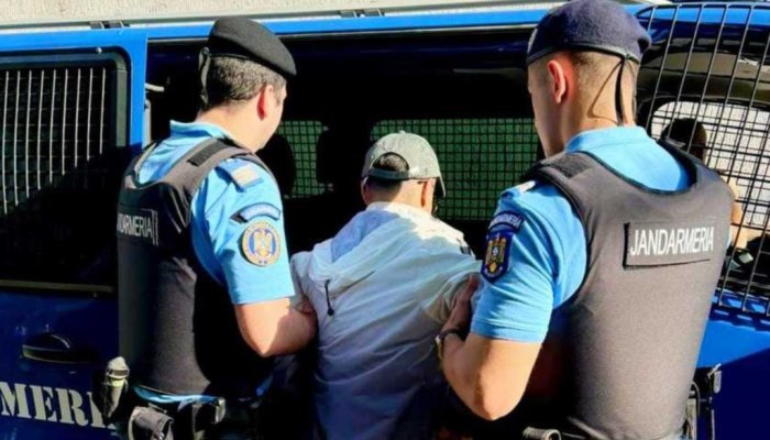 Un străin a fost prins de jandarmi când făcea gesturi obscene lângă un loc de joacă pentru copii: ”Cetățenii nu trebuie să rămână nepăsători în astfel de situații”
