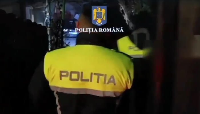 percheziții corupere de minori