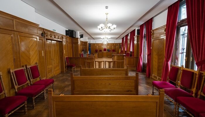 Justiţie