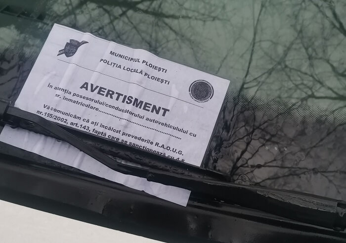 locuri de parcare avertisment cartiere