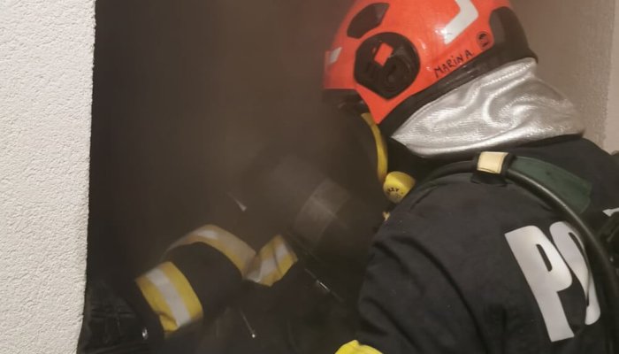 apartament malu roșu explozie incendiu