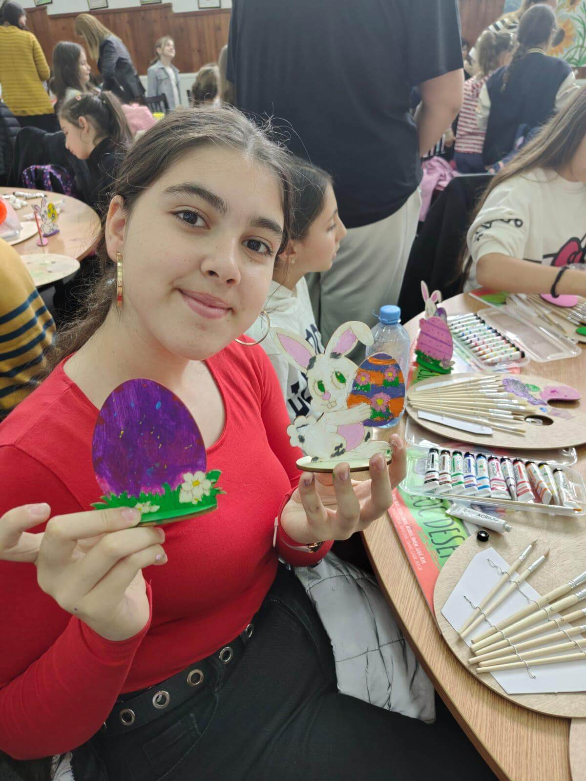 elevi florești atelier pictură