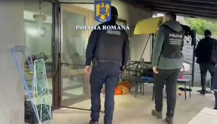 percheziții vrăjitoare