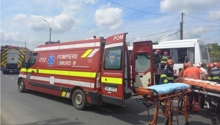 Iași accident autocar