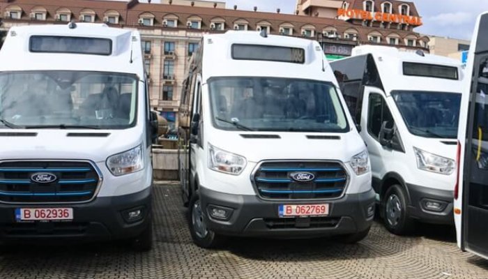 microbuze electrice transport elevi